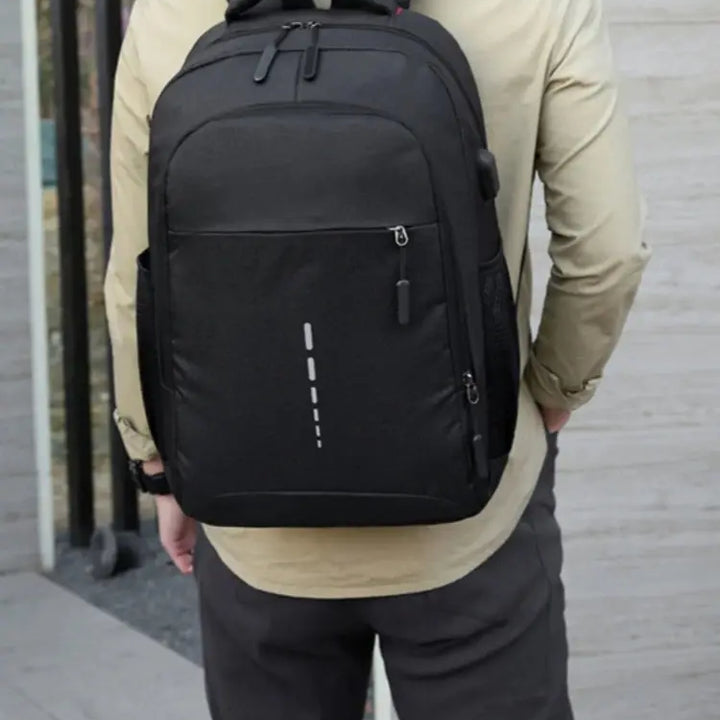 Mens BackPack LargeCapacity Simple Fashion Travel  Student ComputerBag